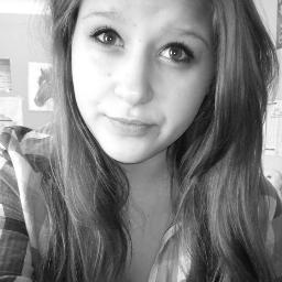 heii :) janoskians..one direction..district 3..union j ... i follow back**