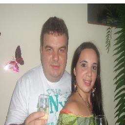 casado pai de dois filhos , tem como passa tempo , jogar poker