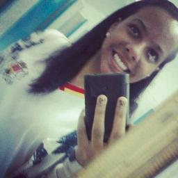 BeatrizPardini's profile picture. Foi só piscar o olho
 E eu me apaixonei enfim