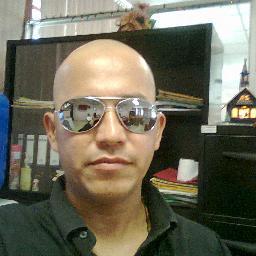 diegoarcen1974's profile picture. Nacido en Guayaquil el 13 de febrero de 1974.