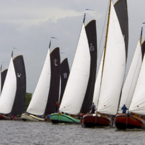 Skûtsjesilen, alles over het SKS skutsjesilen op de Friese wateren.