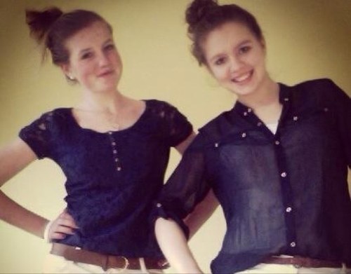 Kimmie is mn bestieee 3 x@1D_liana_1D / lovee hockey / love my friends