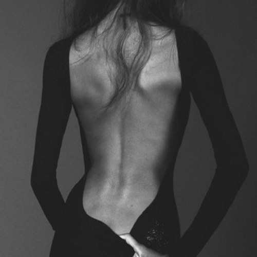 two girls whos only goal is to be skinny, no matter how we get there. we will be pretty.