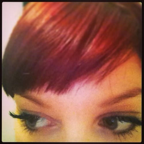 SarahJbeauty's profile picture. Mobile Eyelash extension technition and threading specialist - discouted rates as i have just certified - message me or text me if you need more info!