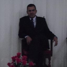 A vestimenta de um ministro é o avental da humildade.