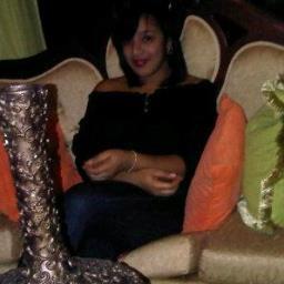 Hermana , hija , tia ,escoogi el camino mas largo y el mas dificil pero sin duda alguna es la mas hermosa !! medicina apasionada y muy autentica .