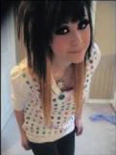 Sexual_Thorns's profile picture. Call me Cassie | taken by blair hurt her and i kill you :) | 16 | bi | [RP]