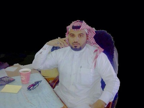 ‏انتقائي وذوقي نادر جدا ومميز.اعيش على كم هـائل من الكبرياء.أميل اللى قراءة الاشخاص..واهوى تحليل شخصياتهم.وأبدي إعجابي بصمت.وأحتقر بصمت..واحيانا لا اكتفي بالصمت