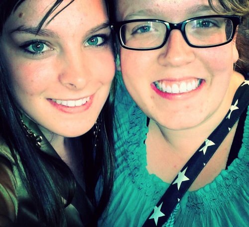 17 Jaar/ Christen/ School ROCMN / Brunette/ Onderwijsassistent niveau 4 / Grote Familie/ Lief meisje !! 3