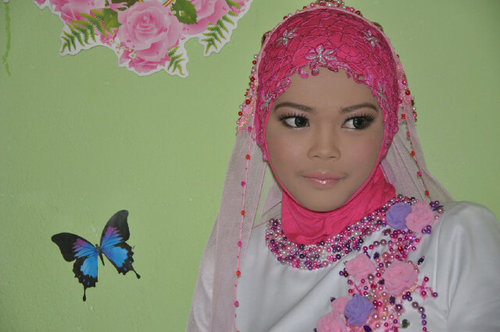 Some people are beautiful . Not in their looks or in what they say, but who they are ♥