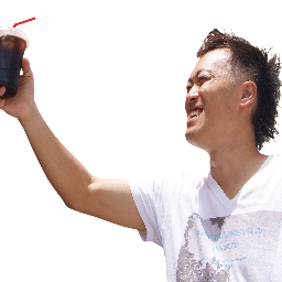 ChuramameCoffee's profile picture. 福岡出身の九州男児！ サラリーマン時代に転勤でやってきた沖縄。脱サラして独立開業しました。 2007年から美ら豆珈琲という珈琲豆専門店を那覇で奥様とやっています。 日々の出来事や愛犬やコーヒーの事つぶやきます。
