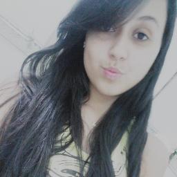 Quem se descreve se limita..