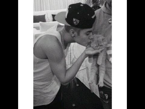 Retweeted by Justin 31/04/12 :)