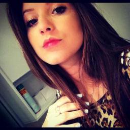 ashlrincon's profile picture. Buenoo soy de Sao Paulo pero se hablar español weee!!!! jasajaska me gusta One Direction Y vivo Feliz 3 siegueme y te sigo :$