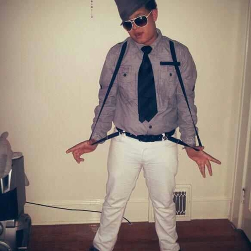 100 percent Mexican like to have fun follow me I will follow you back^_^