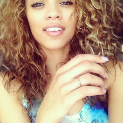 Alicen Rodriguez Is  madly in love «3 3-7-13 my world is Zacob And the twins Engaged 3-18-13 ✌  {Zrince was here♥} Zilea& Jordan Perez ♡