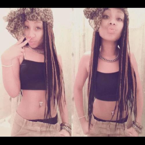 My name is Ilea :* ..Aint Shit to put in my Bio.oh