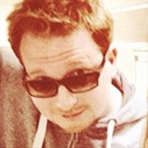 angemerkt's profile picture. Eisverkäufer und Bademeister. Kreativer Herdenleiter @Rheinschafe. Innen grün.