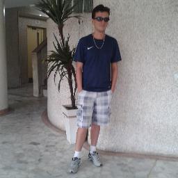 giu911's profile picture. Apenas um rapaz latino americano sem dinheiro no banco. http://t.co/1lVRjTiApi