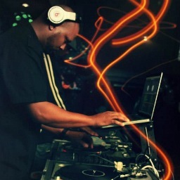 For bookings smoovthadj@gmail.com. Twitter@smoovthadj catch me in the mix @accelradio M-F 12pm-1pm / @imgradionetwork.com M-F 9am