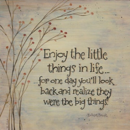 The sweet little things in life. Run by @BombXLeo