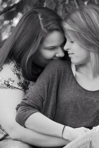 sarah_8810's profile picture. 18 years young & in love. ♥