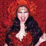 hey its @selenagomez this is my private twitter page..LOVE you all xoxo