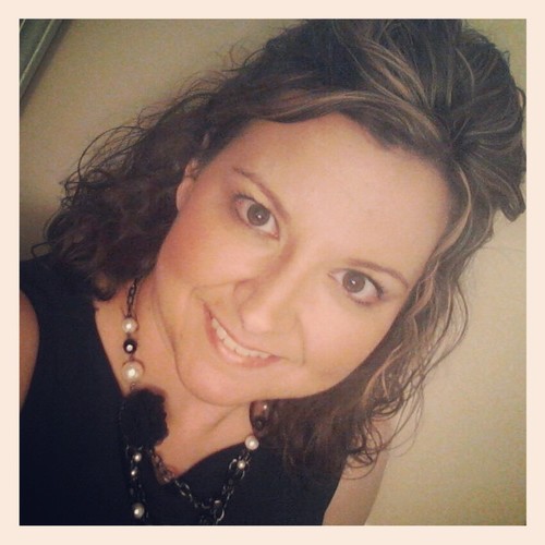 thebusyteach's profile picture. I'm a 4th grade teacher,a wife, and a mother to my little gal.