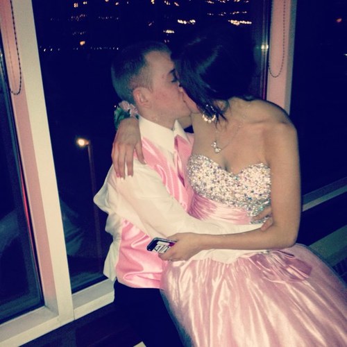 SaraJessicaxxx's profile picture. life is beautiful ✨ #teamjeep ;)❄