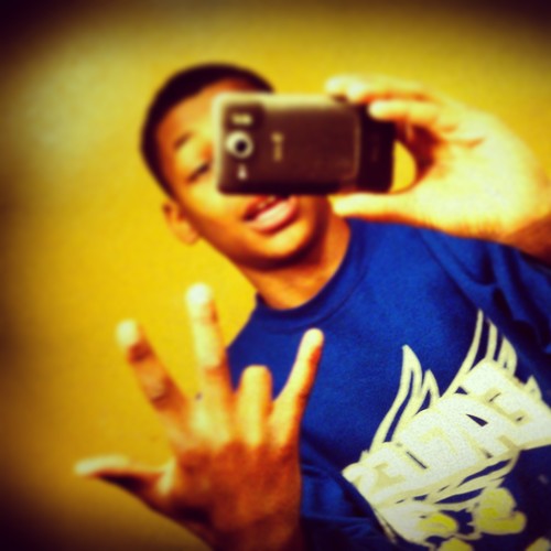 Go Follow me on ig @fly_guy_dak and go follow my bros @flyguyboo @flyguyjames @flyguybobby @flyguynvte @flyguylajalyn