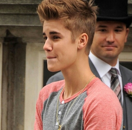 TeamBeliveJB's profile picture. Hey im a boy belieber ill follow back if u only ask me and follow me on instragram : ayooitsdavid and add me on facebook : david rodriguez