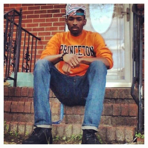 Age:22/College Student/Basketball Hooper/#FTCC.#TeamNoKids.#Employed.#TeamLakers
