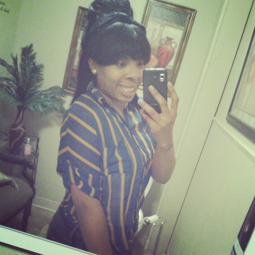 ImQueenBee711's profile picture. #PutGod1 #21 #ProudMommy ♡  :) #Blessed #PINK #Business Over bitches...