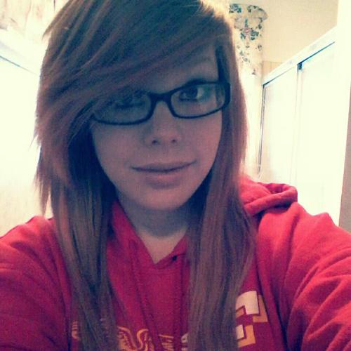 Typical teen. (: Excited for college. I have a cute little baby girl. And I'm madly in love with my little family.