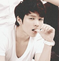 INFINITE　main vocal woohyun (bot)