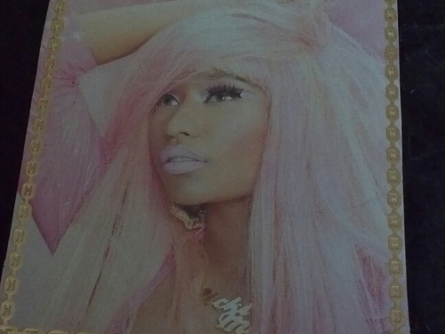 im a huge fan of nicki minaj ,i know all her raps and songs and if you follow me i will follow back:-)