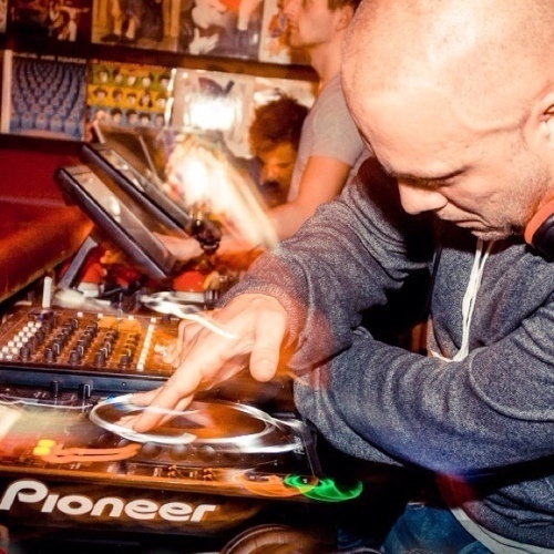 Family, DJing & VeeDubs