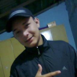 Eu so quero e ser feliz e Pronto (y @lindasouza_  :$