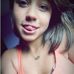 ∿ * Miinhas Vidaas ;; @be_marcinha , @_renatafelix ♥ 
Sagitariana ;] , e Muiito Ciumenta e Manhosaa ;pp *----*