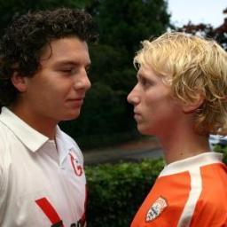 Deze Twitter-account houd u soms op de hoogte van ideeën, afspraken enzovoorts.
v.v. Giessen en v.v. Rijswijkse Boys gaan in 2014 fuseren!