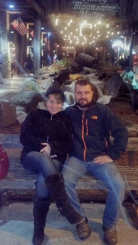 mom2us3's profile picture. 