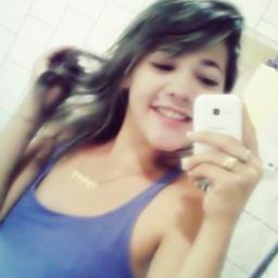 O que Deus constrói ninguém destrói. O que Deus abre ninguém fecha. O que Deus levanta ninguém derruba. O que Deus faz ninguém pode fazer.    :D