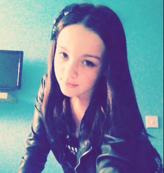 I love my bestfrιends❤!-ınstagram; princesscharll_x - pın;25A5F9F6,add mee.