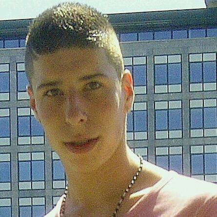 Suppaswaggerboy's profile picture. Bosnische-Serv ♥
 R.I.P. @SwieberDeVos 30'08'2012 †
 

#ABC 
 http://t.co/SzxaMaq9HS