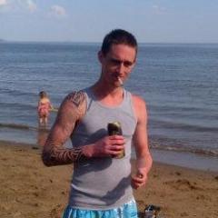 tottally in love with cheryl cole wonder if she got any welsh in her if not whonder if she would like some tweet me baby lol xxx