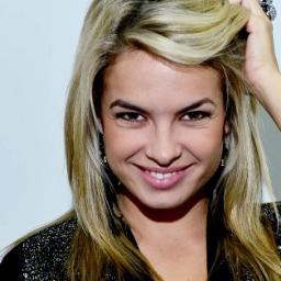 ... Lua Blanco *--* Te amo sua perfeita