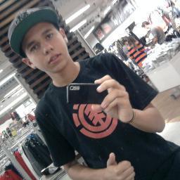 Ah medida certa q faz vc delira,alem 
do meu estilo eu trago marra no olhar ♪