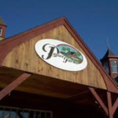 Parlee Farms, located in Tyngsboro, MA, is a Boston area family farm that offers pick your own apples, blueberries, strawberries and more. Open June-October.