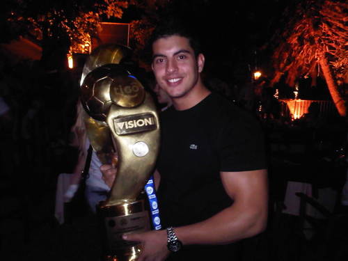 olimpista de cuna!! lo mejor de mi vida es mi flia... creo en Dios y en su poder infinito...