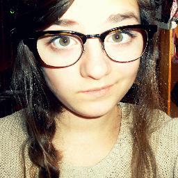 Je suis la fille aînée d'un hibou et d'un pinguoin. Sauve t'as vie et faux l'eau moi ! ♡
Au cas où...: http://t.co/5JVbaJV5b9 ♡